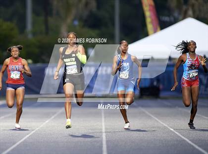 Thumbnail 1 in FHSAA Class 3A Final (200m) photogallery.