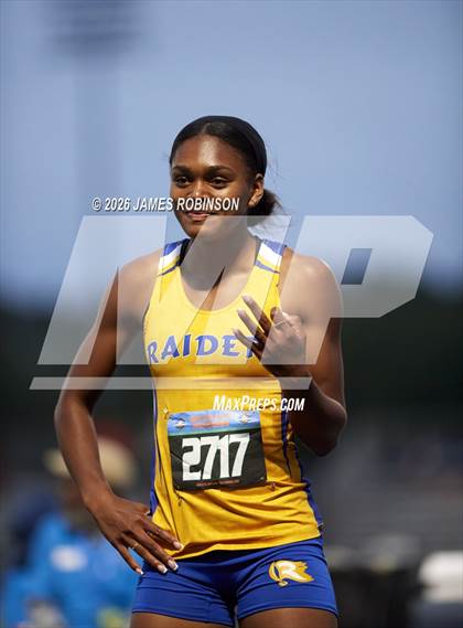 Thumbnail 3 in FHSAA Class 3A Final (200m) photogallery.