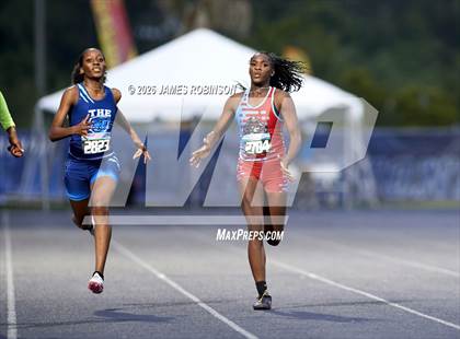 Thumbnail 2 in FHSAA Class 3A Final (200m) photogallery.