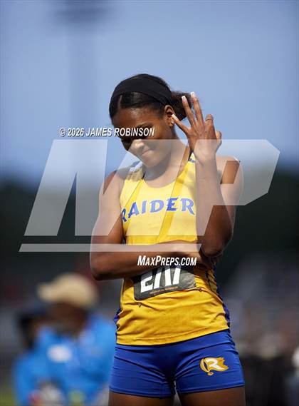 Thumbnail 2 in FHSAA Class 3A Final (200m) photogallery.