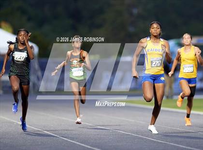 Thumbnail 1 in FHSAA Class 3A Final (200m) photogallery.
