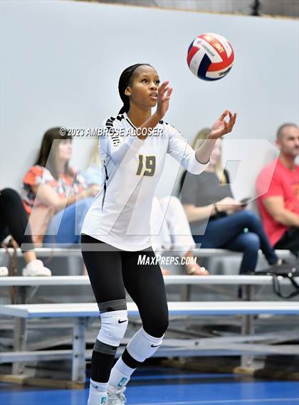 Thumbnail 2 in Episcopal vs St Agnes (Houston Open Tournament) photogallery.