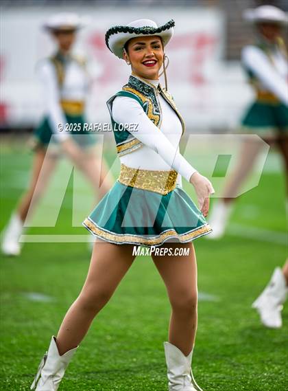 Thumbnail 2 in North Shore vs. Cypress Falls (UIL 6A D1 Football Regional) photogallery.