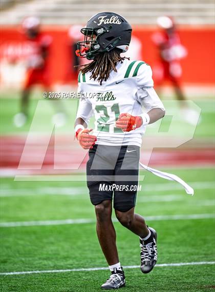 Thumbnail 2 in North Shore vs. Cypress Falls (UIL 6A D1 Football Regional) photogallery.