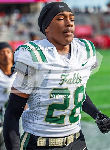 Thumbnail 1 in North Shore vs. Cypress Falls (UIL 6A D1 Football Regional) photogallery.