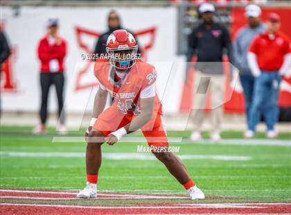 Thumbnail 2 in North Shore vs. Cypress Falls (UIL 6A D1 Football Regional) photogallery.