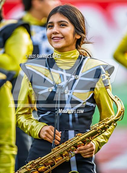 Thumbnail 2 in North Shore vs. Cypress Falls (UIL 6A D1 Football Regional) photogallery.