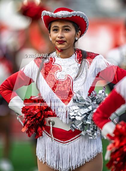 Thumbnail 3 in North Shore vs. Cypress Falls (UIL 6A D1 Football Regional) photogallery.