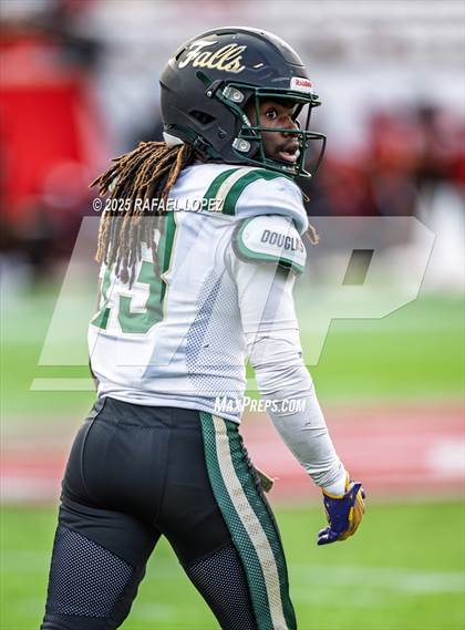 Thumbnail 2 in North Shore vs. Cypress Falls (UIL 6A D1 Football Regional) photogallery.