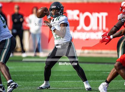 Thumbnail 3 in North Shore vs. Cypress Falls (UIL 6A D1 Football Regional) photogallery.