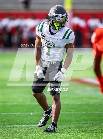 Thumbnail 1 in North Shore vs. Cypress Falls (UIL 6A D1 Football Regional) photogallery.