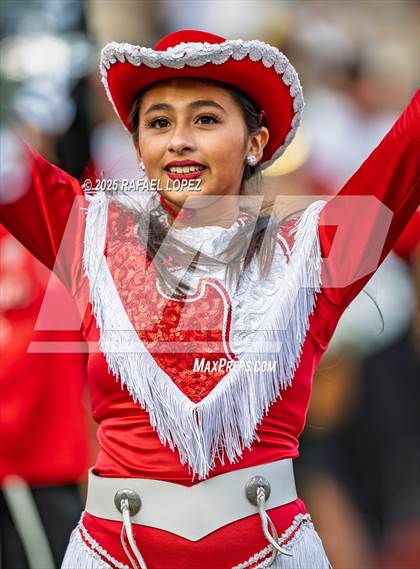 Thumbnail 2 in North Shore vs. Cypress Falls (UIL 6A D1 Football Regional) photogallery.