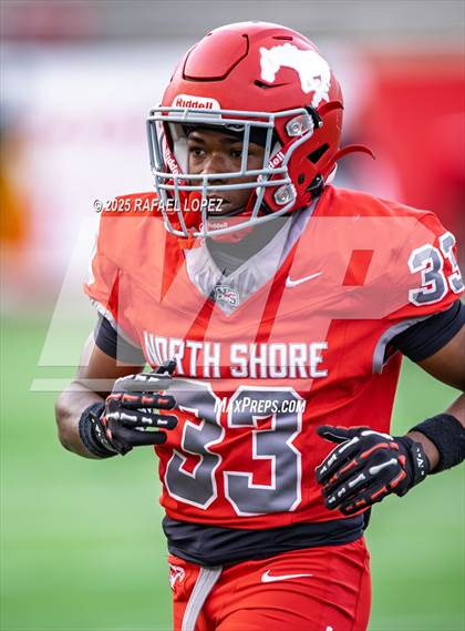 Thumbnail 1 in North Shore vs. Cypress Falls (UIL 6A D1 Football Regional) photogallery.
