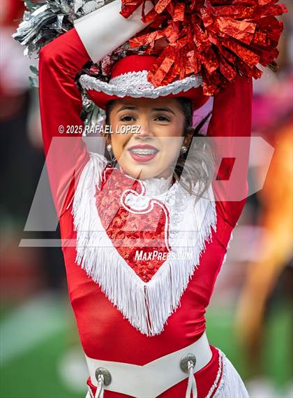 Thumbnail 1 in North Shore vs. Cypress Falls (UIL 6A D1 Football Regional) photogallery.