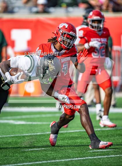 Thumbnail 2 in North Shore vs. Cypress Falls (UIL 6A D1 Football Regional) photogallery.