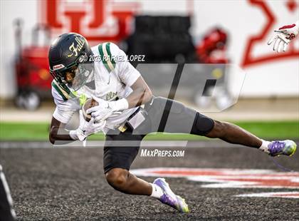 Thumbnail 1 in North Shore vs. Cypress Falls (UIL 6A D1 Football Regional) photogallery.
