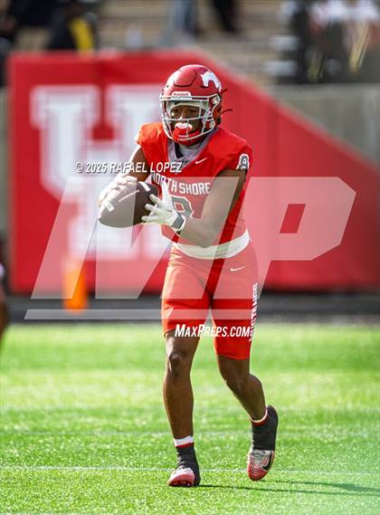 Thumbnail 3 in North Shore vs. Cypress Falls (UIL 6A D1 Football Regional) photogallery.