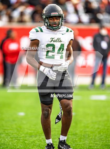 Thumbnail 2 in North Shore vs. Cypress Falls (UIL 6A D1 Football Regional) photogallery.