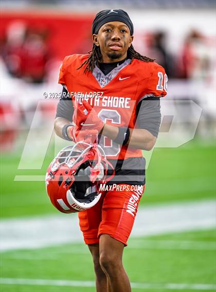 Thumbnail 3 in North Shore vs. Cypress Falls (UIL 6A D1 Football Regional) photogallery.