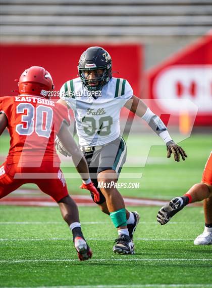 Thumbnail 3 in North Shore vs. Cypress Falls (UIL 6A D1 Football Regional) photogallery.