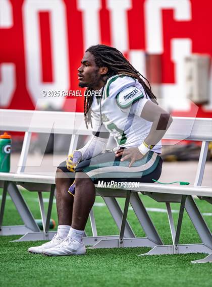 Thumbnail 3 in North Shore vs. Cypress Falls (UIL 6A D1 Football Regional) photogallery.