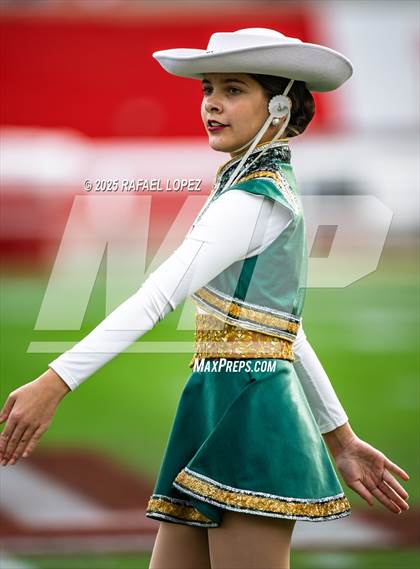 Thumbnail 3 in North Shore vs. Cypress Falls (UIL 6A D1 Football Regional) photogallery.