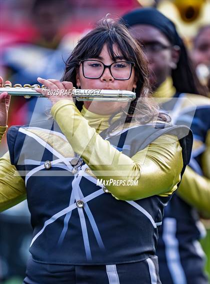 Thumbnail 2 in North Shore vs. Cypress Falls (UIL 6A D1 Football Regional) photogallery.