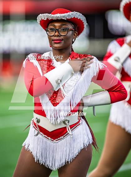 Thumbnail 2 in North Shore vs. Cypress Falls (UIL 6A D1 Football Regional) photogallery.