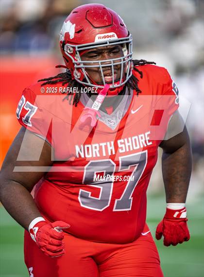 Thumbnail 3 in North Shore vs. Cypress Falls (UIL 6A D1 Football Regional) photogallery.