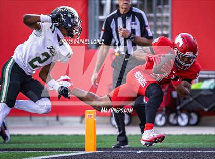 Thumbnail 1 in North Shore vs. Cypress Falls (UIL 6A D1 Football Regional) photogallery.