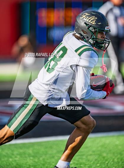 Thumbnail 1 in North Shore vs. Cypress Falls (UIL 6A D1 Football Regional) photogallery.