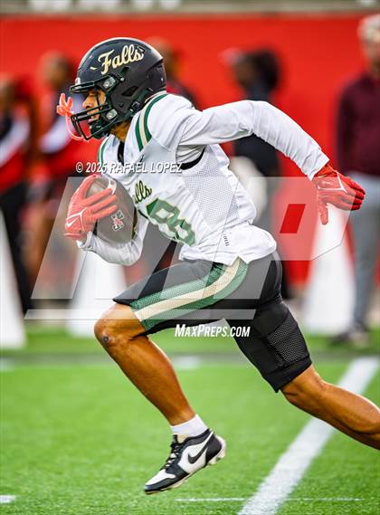 Thumbnail 1 in North Shore vs. Cypress Falls (UIL 6A D1 Football Regional) photogallery.