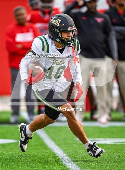 Thumbnail 2 in North Shore vs. Cypress Falls (UIL 6A D1 Football Regional) photogallery.