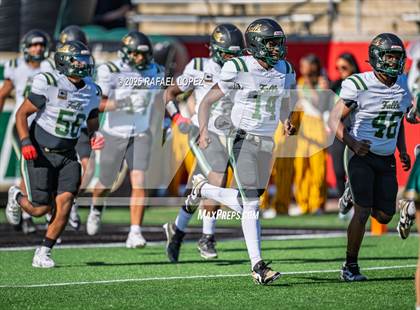 Thumbnail 1 in North Shore vs. Cypress Falls (UIL 6A D1 Football Regional) photogallery.