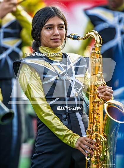 Thumbnail 1 in North Shore vs. Cypress Falls (UIL 6A D1 Football Regional) photogallery.