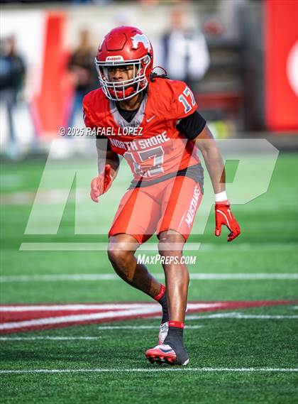 Thumbnail 1 in North Shore vs. Cypress Falls (UIL 6A D1 Football Regional) photogallery.