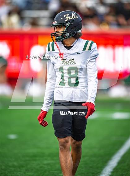 Thumbnail 1 in North Shore vs. Cypress Falls (UIL 6A D1 Football Regional) photogallery.