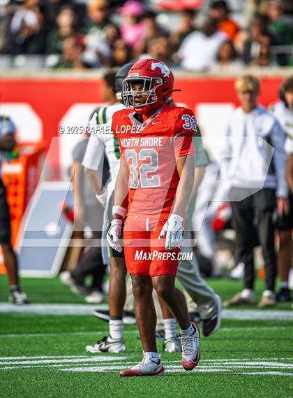 Thumbnail 2 in North Shore vs. Cypress Falls (UIL 6A D1 Football Regional) photogallery.
