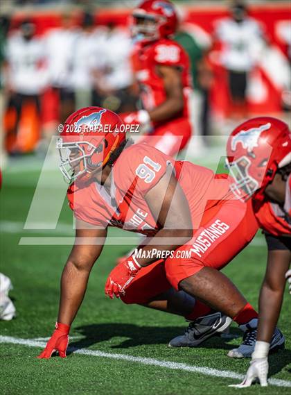 Thumbnail 3 in North Shore vs. Cypress Falls (UIL 6A D1 Football Regional) photogallery.