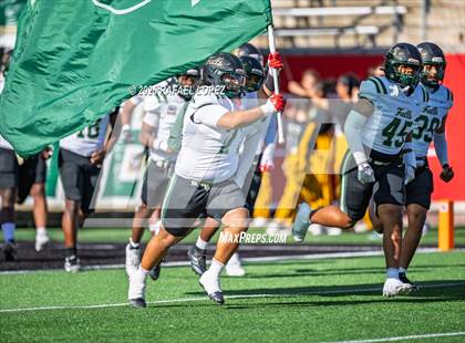 Thumbnail 3 in North Shore vs. Cypress Falls (UIL 6A D1 Football Regional) photogallery.