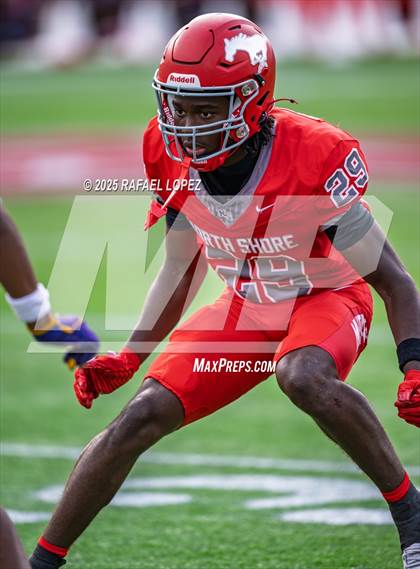 Thumbnail 1 in North Shore vs. Cypress Falls (UIL 6A D1 Football Regional) photogallery.