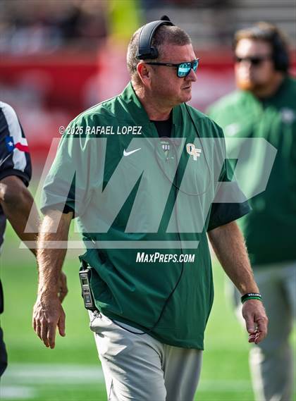 Thumbnail 1 in North Shore vs. Cypress Falls (UIL 6A D1 Football Regional) photogallery.