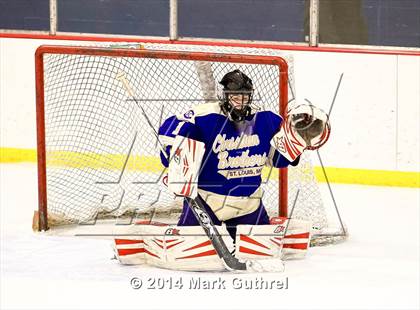 Thumbnail 2 in Christian Brothers vs. Chaminade photogallery.
