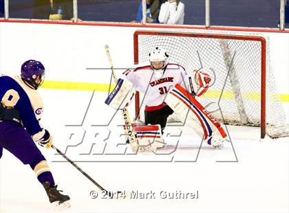 Thumbnail 3 in Christian Brothers vs. Chaminade photogallery.