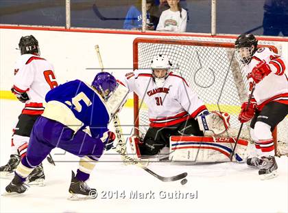 Thumbnail 2 in Christian Brothers vs. Chaminade photogallery.