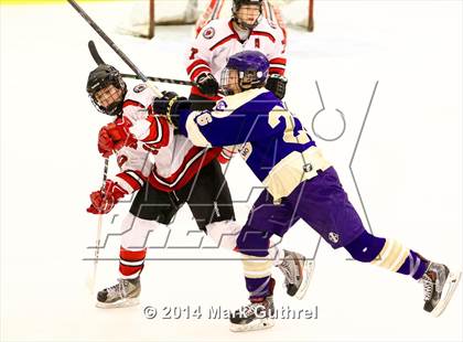 Thumbnail 3 in Christian Brothers vs. Chaminade photogallery.