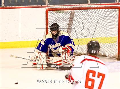 Thumbnail 3 in Christian Brothers vs. Chaminade photogallery.