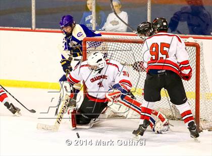 Thumbnail 1 in Christian Brothers vs. Chaminade photogallery.
