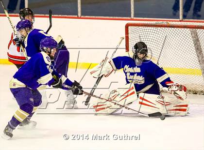 Thumbnail 3 in Christian Brothers vs. Chaminade photogallery.