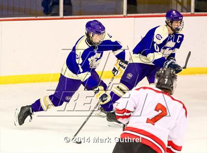 Thumbnail 3 in Christian Brothers vs. Chaminade photogallery.